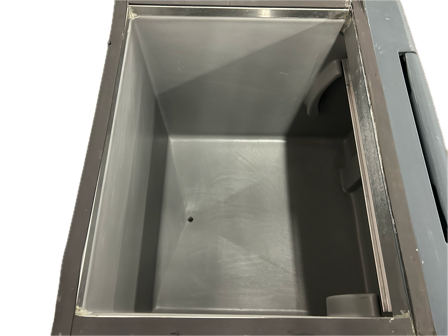 30" GREY ICE BIN (M.111052)