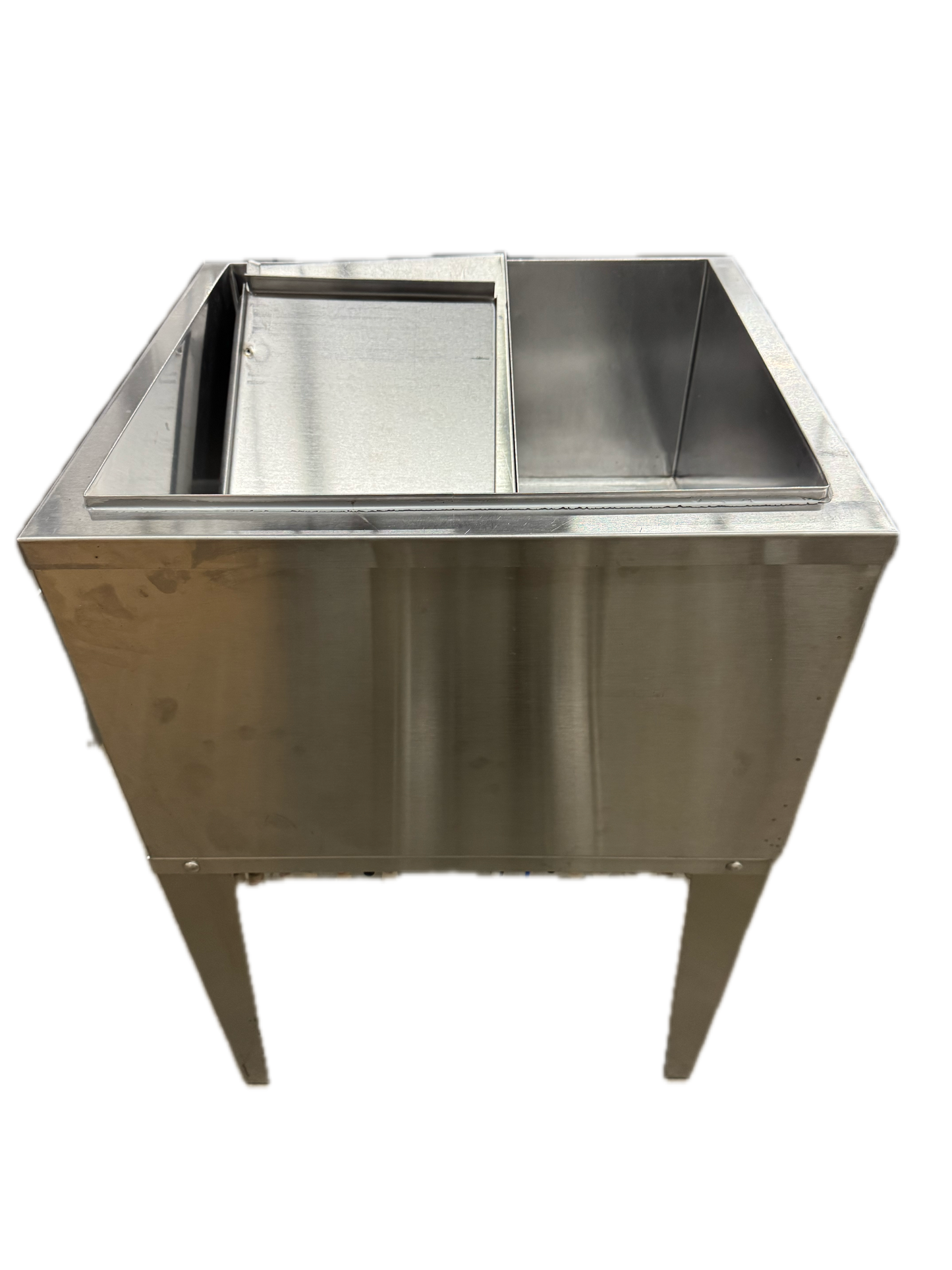 ICE BIN W/COLD PLATE (M.111419)