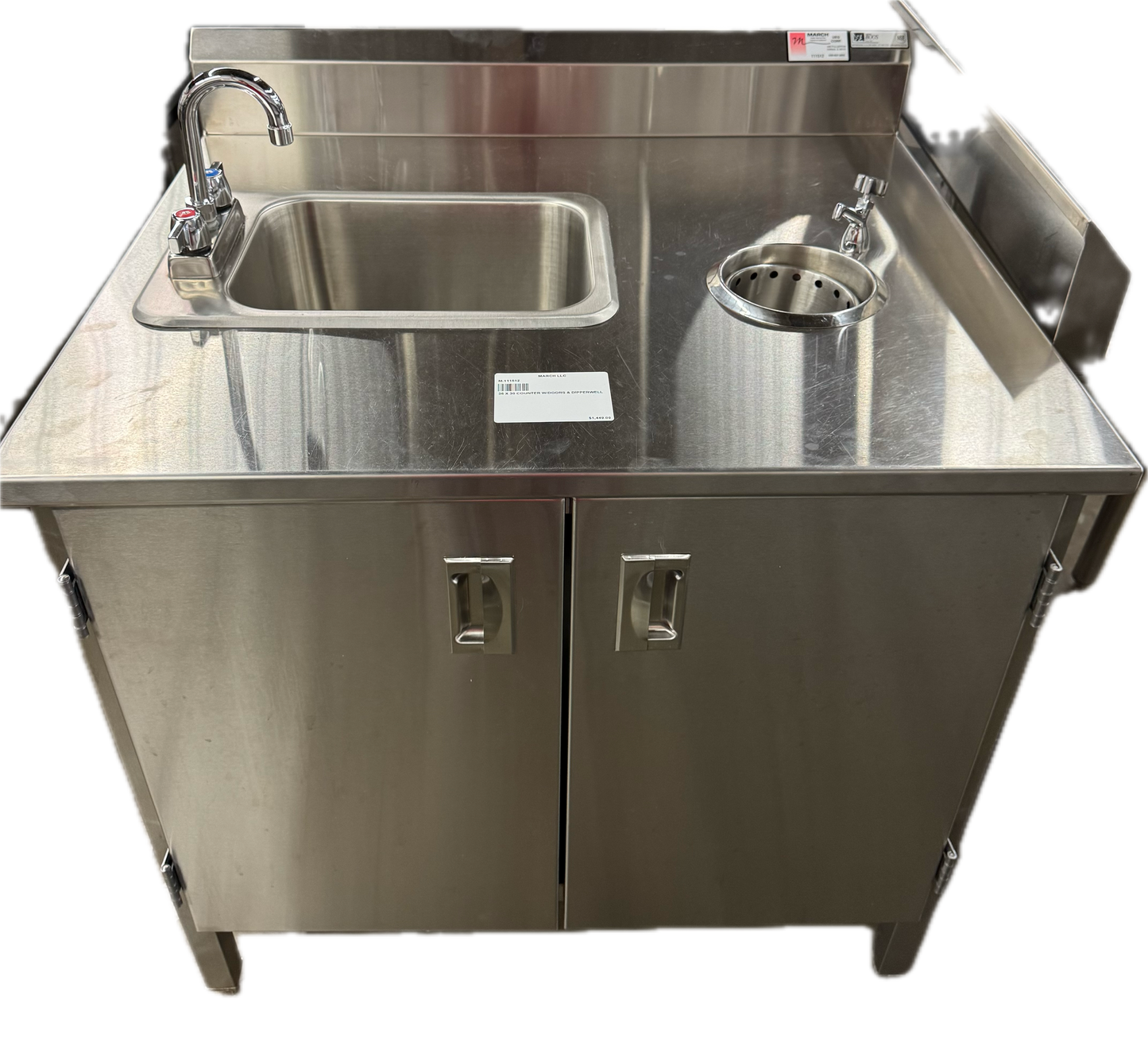 36 X 30 COUNTER W/DOORS & DIPPERWELL (M.111512)