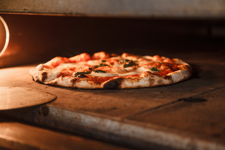 How to Choose a Used Pizza Oven in Schaumburg, Illinois