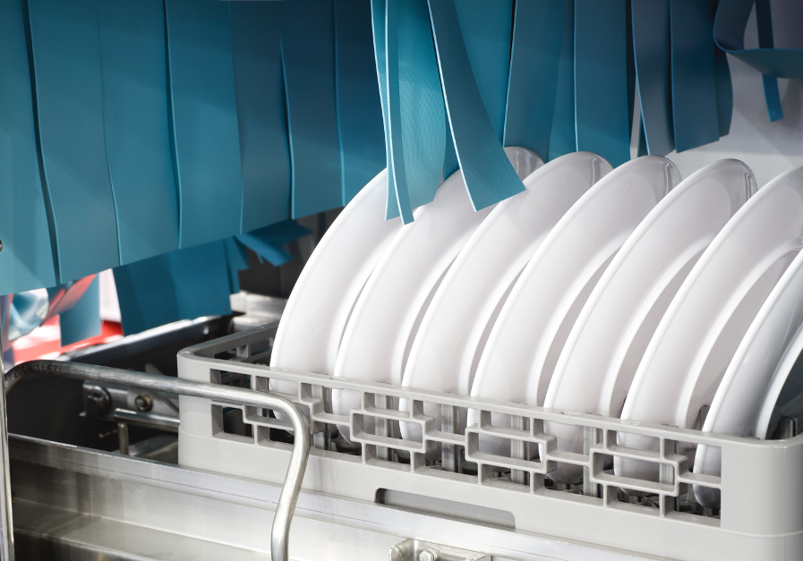 How to Choose the Best Commercial Dishwasher: Insights from a Used Restaurant Equipment Company in Palos Heights, Illinois
