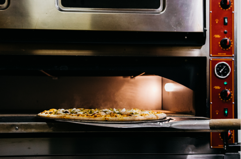 How To Choose the Right Pizza Oven for Your Commercial Kitchen: Tips from a Kitchen Equipment Supplier in Vernon Hills, Illinois